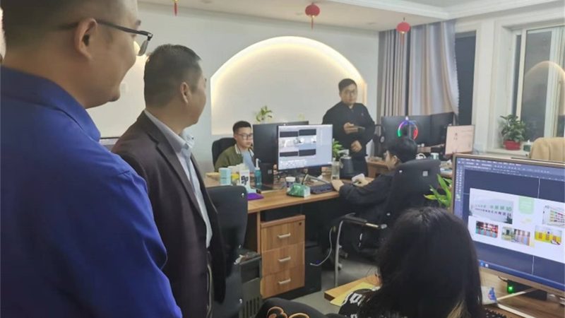 选择加盟品牌时，首先要考察其实力与资质。一个有实力的加盟品牌，通常具备以下条件：
